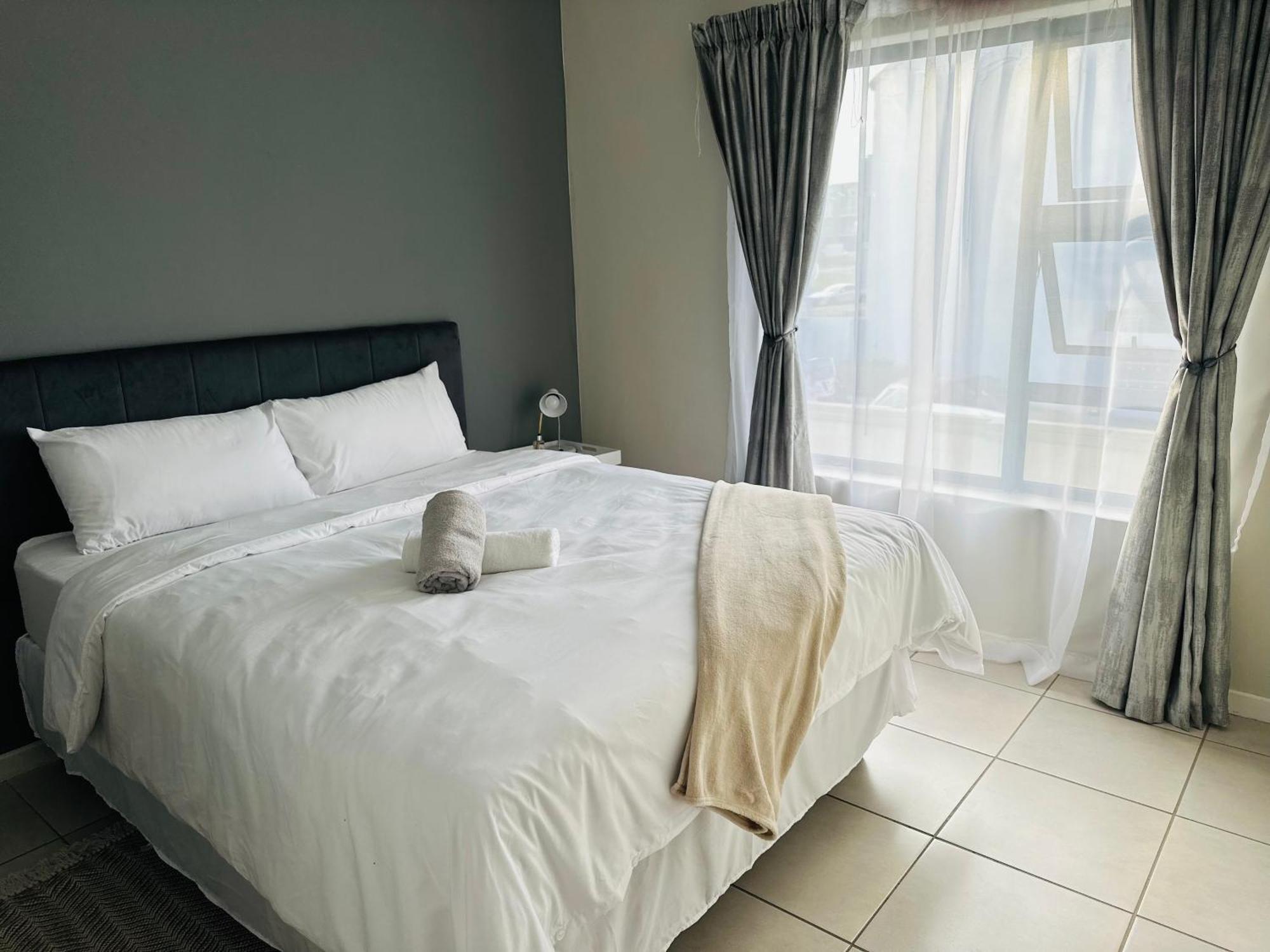 Delightful Retreat In Parklands,cape Farms,cape Town Apartment
